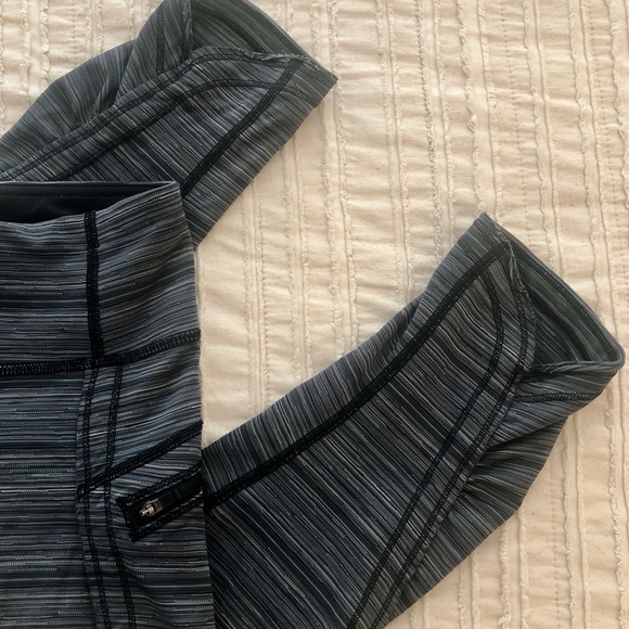 Lululemon Run Top Speed Crop Cyber Stripe Leggings - Picture 9 of 11
